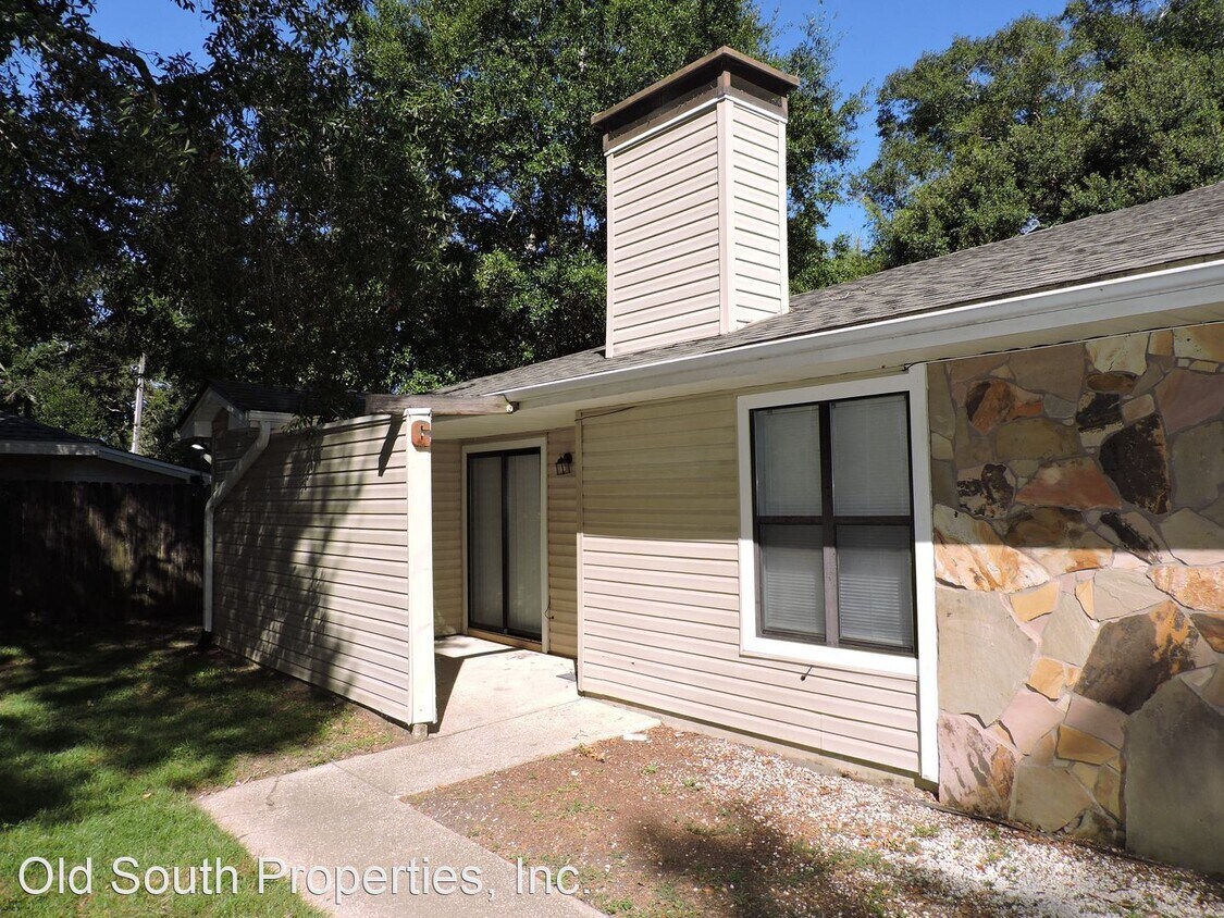Primary Photo - 2 br, 1 bath House - 6398 Fairfield Drive C