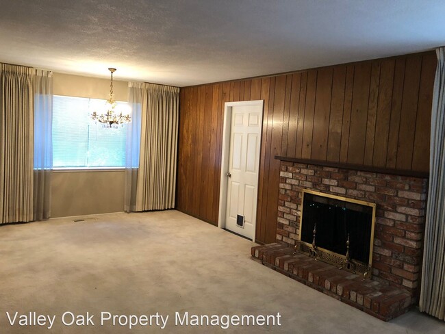 Building Photo - 3 br, 2 bath House - 1021 Princess Court