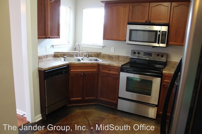 Building Photo - 3 br, 2 bath House - 811 Rue Chateau Dupre