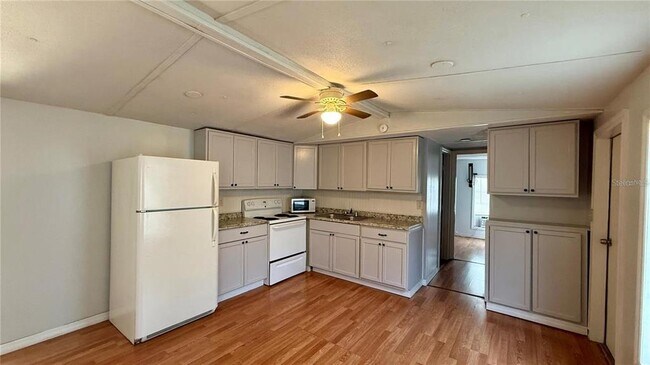 Foto del edificio - 5109 Hibiscus Rd