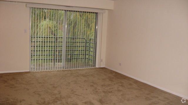 Building Photo - 925 Casey Ct