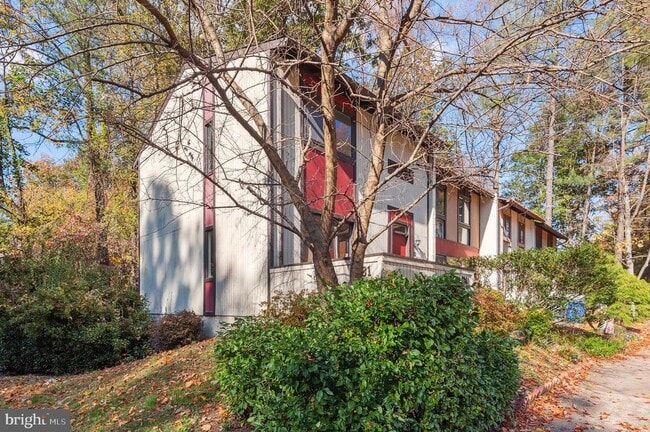 Building Photo - 2281 Emerald Heights Ct