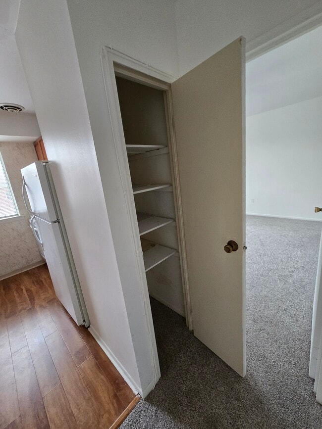 Foto del edificio - 9921 Bustleton Ave