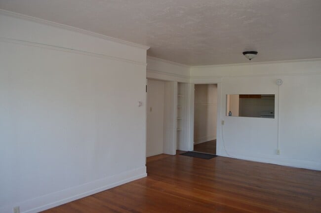 Foto del edificio - Money Apartment Building - 2