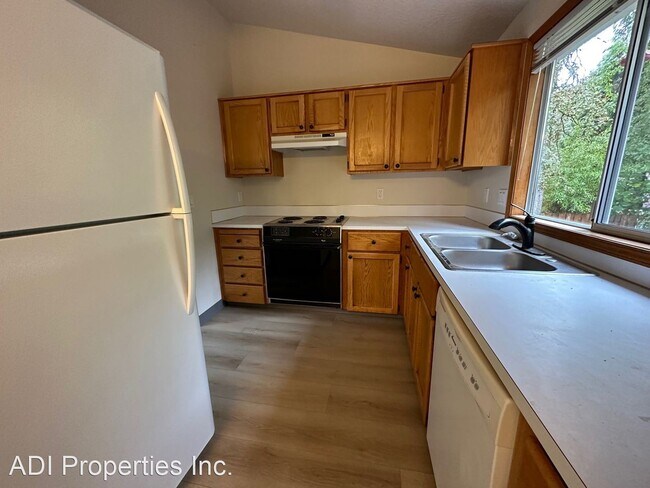 Building Photo - 3 br, 2 bath House - 1413 SW 178th Ave.