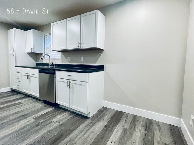 Building Photo - 2-Bedroom Duplex Where Everything is new!