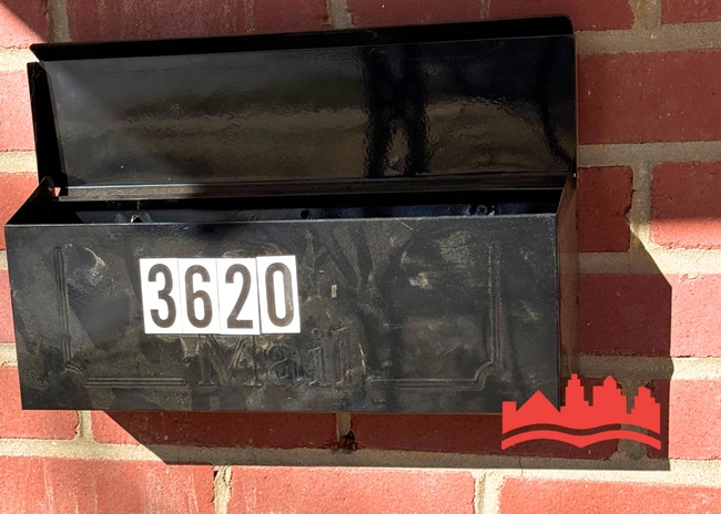 Foto del edificio - 3620 Sharpe Ave