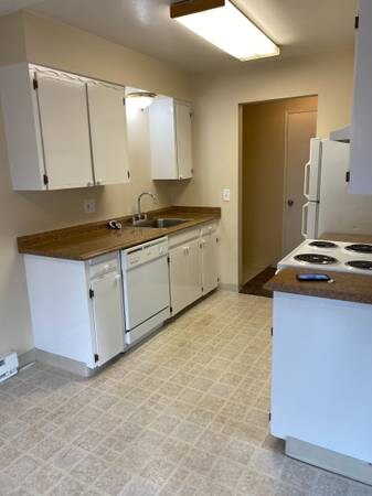 Building Photo - 6327 NE Glisan St
