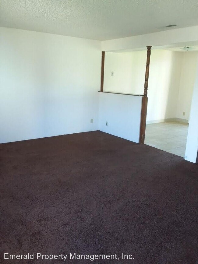 Foto del edificio - 530-570 Cedar St