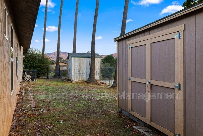 Building Photo - 8823 Los Coches Rd