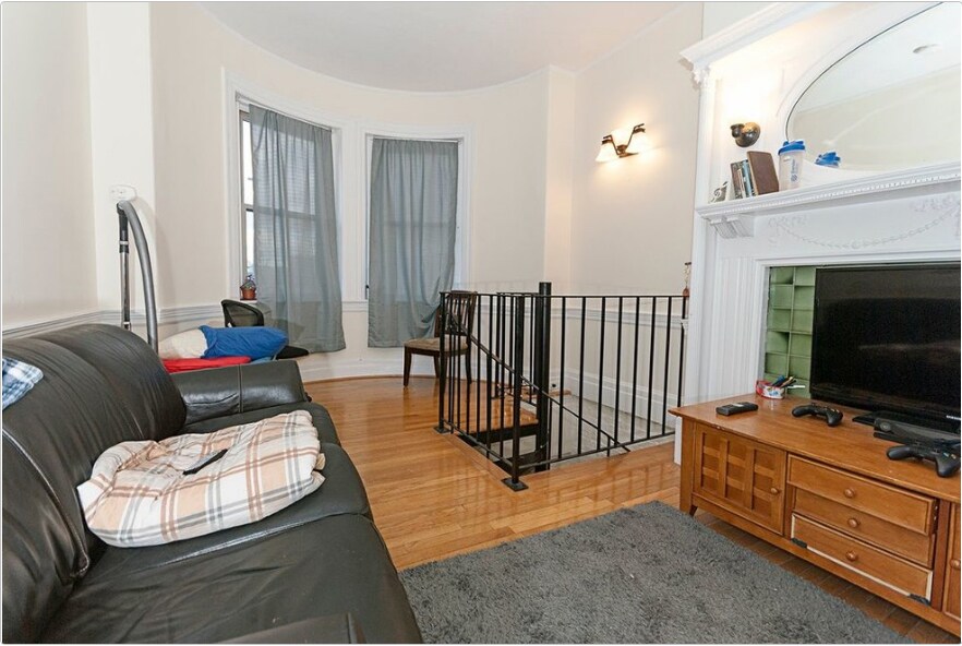 Foto principal - 7 Miner St