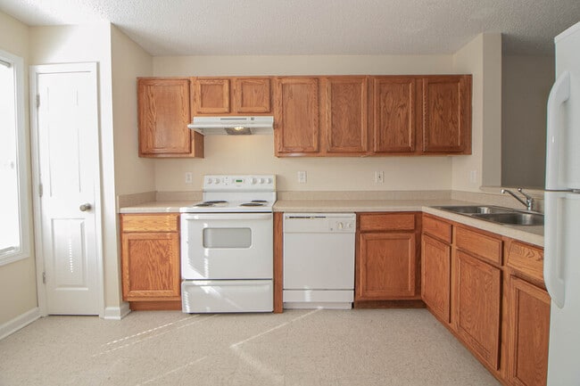 Building Photo - 299 Raleigh Dr