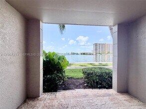 Building Photo - 17100 N Bay Rd