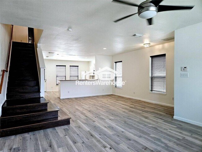 Foto del edificio - 8039 Ellinger Ln