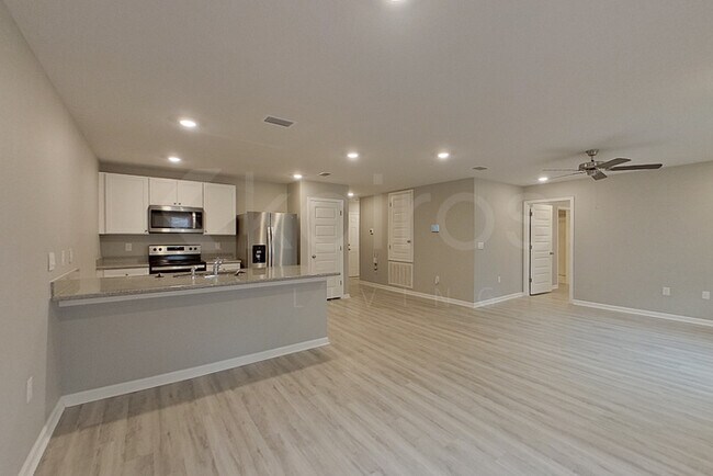 Foto del edificio - 373 Monarch Ln