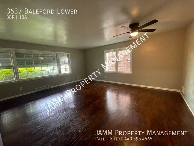 Foto del edificio - Shaker Heights: LOWER UNIT DUPLEX 3-Bedroom