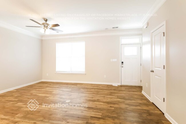 Foto del edificio - 504 Laurel Walk Ln