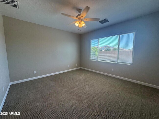 Building Photo - 55 N 197th Dr