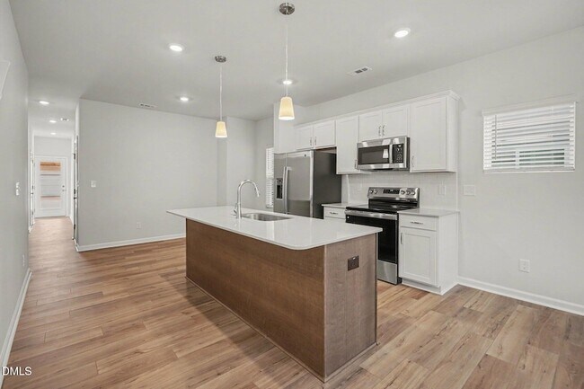 Building Photo - 140 Silver Fir Ln