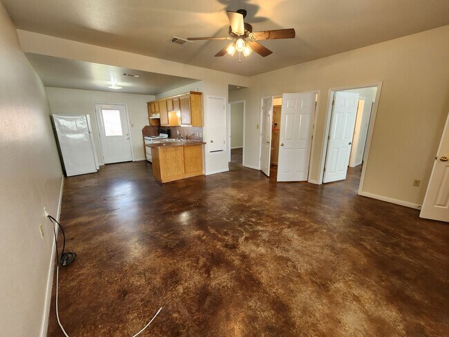 Foto del edificio - 811 E Ave I