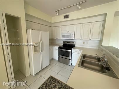 Foto del edificio - 2 br, 2 bath Condo - 6851 SW 44th St Apt 309