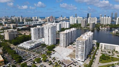 Building Photo - 18061 Biscayne Blvd