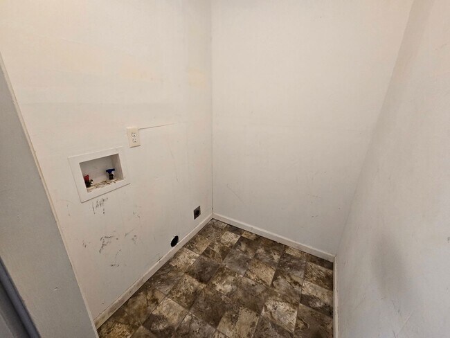 Foto del edificio - 2300-2302 Plum Street  - MHA