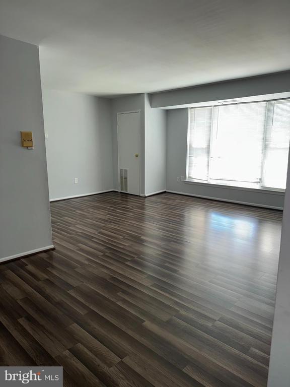 Foto del edificio - 2201 Strahle St