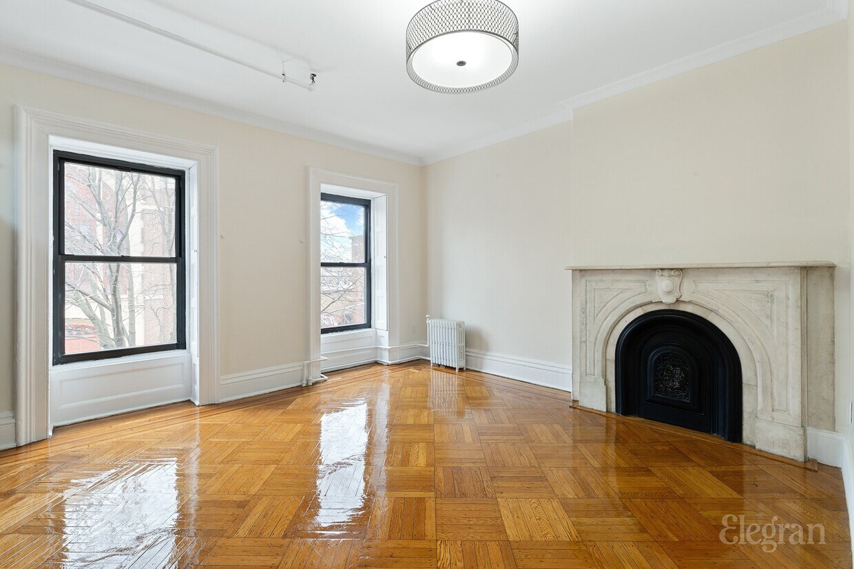 Foto principal - 244 Macon St