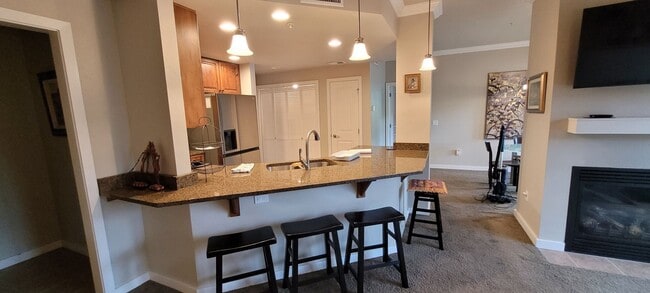 Building Photo - Monterra 2 bedroom 2 Bath on Main level