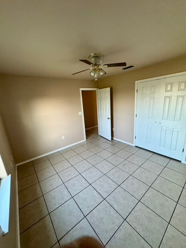Building Photo - 116 Ramon Cardenas Dr