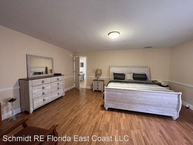 Building Photo - 3 br, 2 bath House - 8555 102nd Avenue Ver...