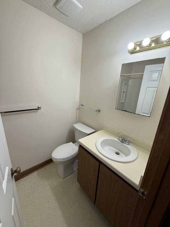 Foto del edificio - 3517-301 Ivy Commons Drive