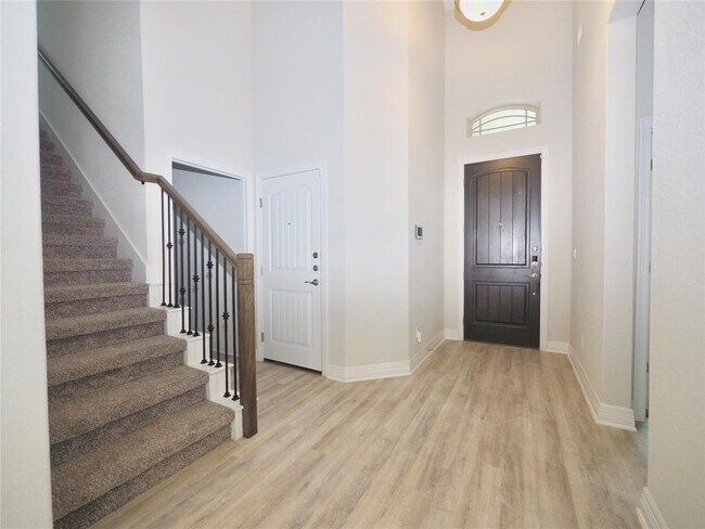 Foto del edificio - 421 Fair Oaks Dr