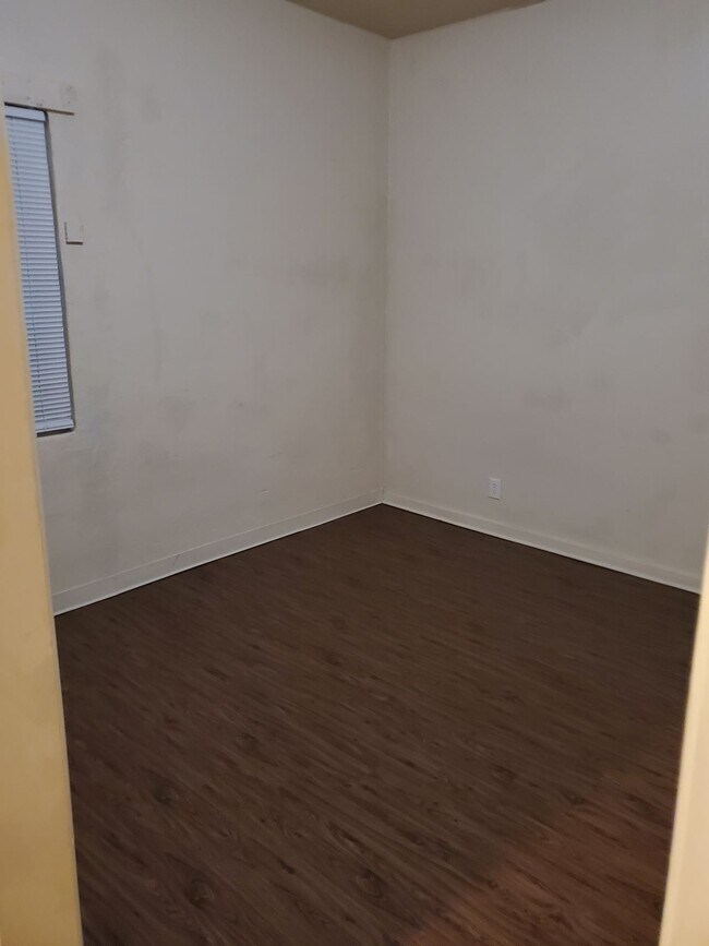 Foto del edificio - 621 W Summit Ave