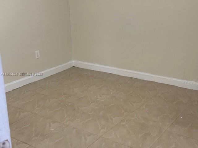 Foto del edificio - 311 NE 57th St