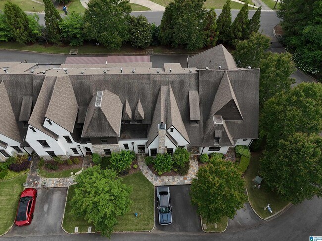 Foto del edificio - 305 Heritage Dr