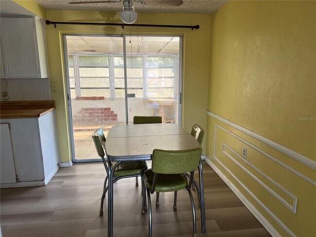 Foto del edificio - 3330 Monticello St