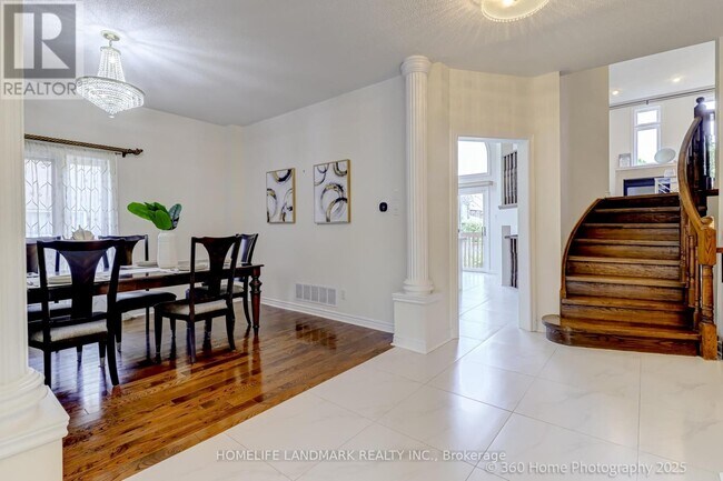 Photo du bâtiment - 211 Frank Endean Rd