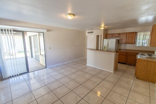 Photo - 10032 W Roma Ave House