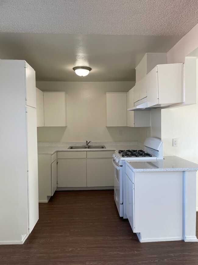 Full Kitchen View - 3155 Rosecrans Ave