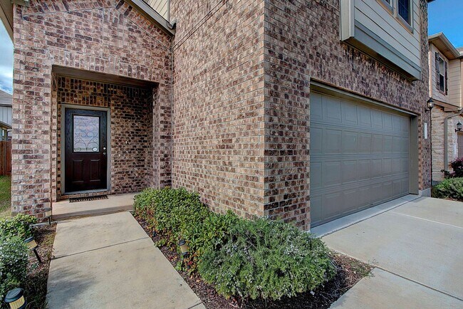 Foto del edificio - Spacious and Stylish Home in Prime North A...