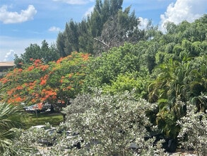 Building Photo - 1605 Abaco Dr