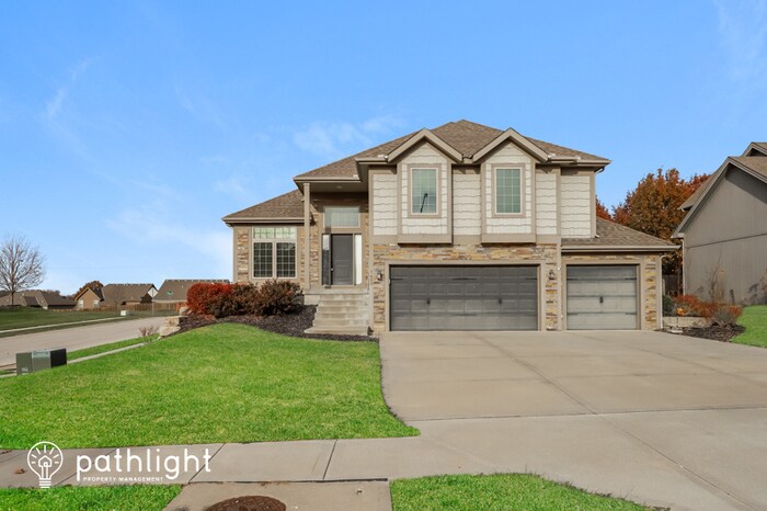 Primary Photo - 7400 N Tipton Avenue, Kansas City, MO, 64152
