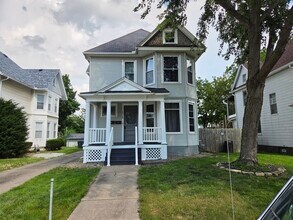 Building Photo - 1719 Farnam St