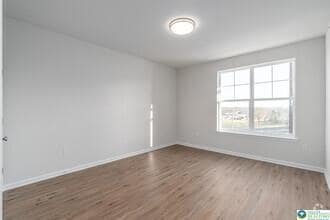 Building Photo - 430 Cambria St