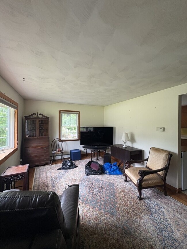 Photo - 275 Strong St House