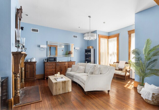 Foto del edificio - 221 SE 7th St