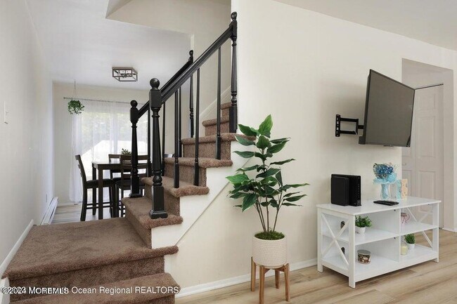 Foto del edificio - 30 Potomac Ct