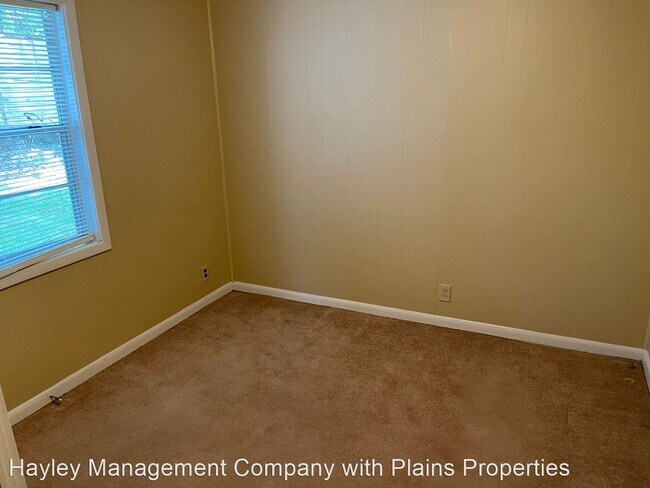 Foto del edificio - 3 br, 1 bath House - 304 Darden Street